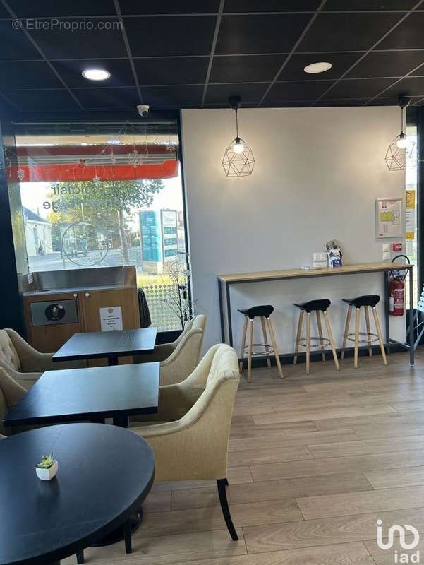 Photo 3 - Commerce à BESSANCOURT