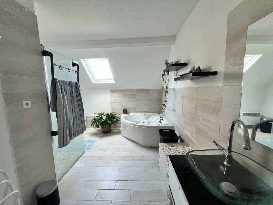 Photo 8 - Maison à VILLERS-COTTERETS