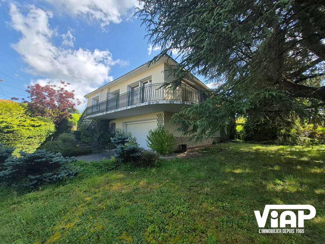 Maison à SAINT-JUNIEN