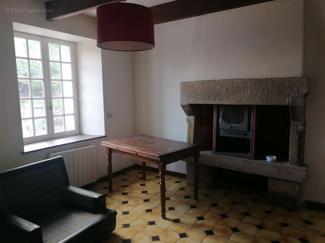 Maison à PLOUGUIEL