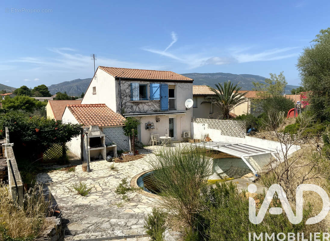 Maison 100 m² à Paziols  - photo 2