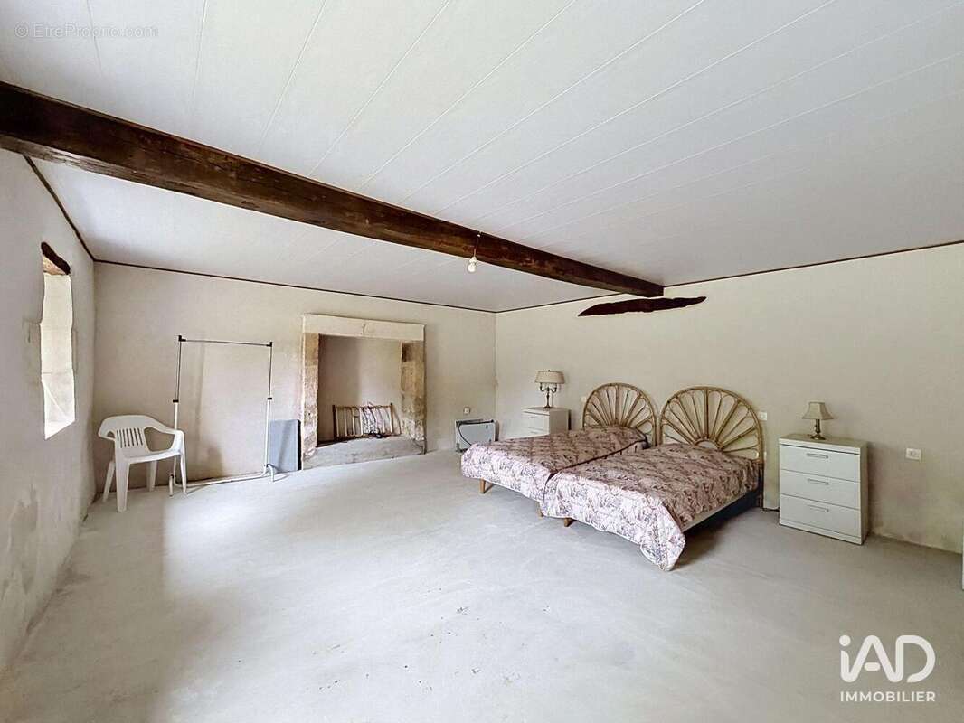 Photo 5 - Maison à VOUILLE
