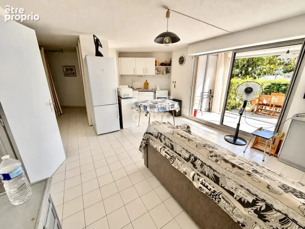 Réf : 2351 - Vente 3 Pièces rez-de-jardin avec parking, secteur Richelieu ! - photo 8