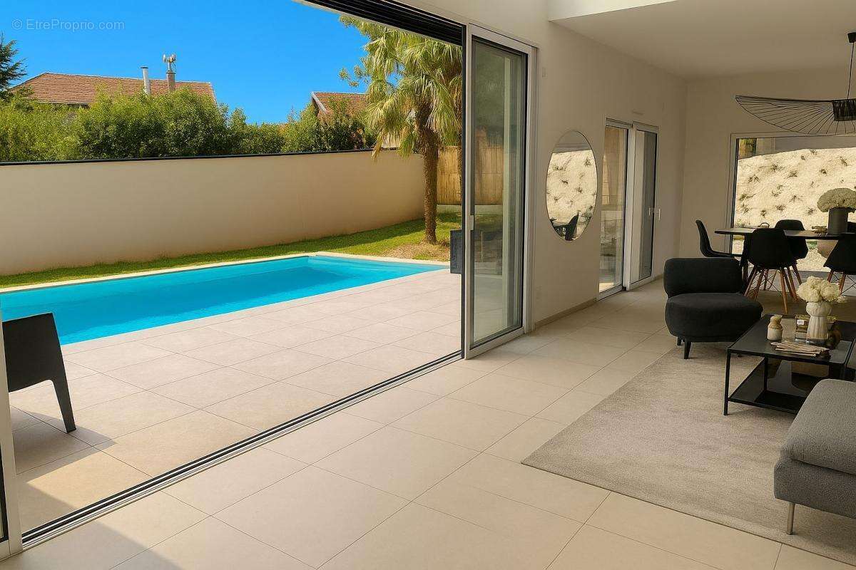 Maison à CALUIRE-ET-CUIRE