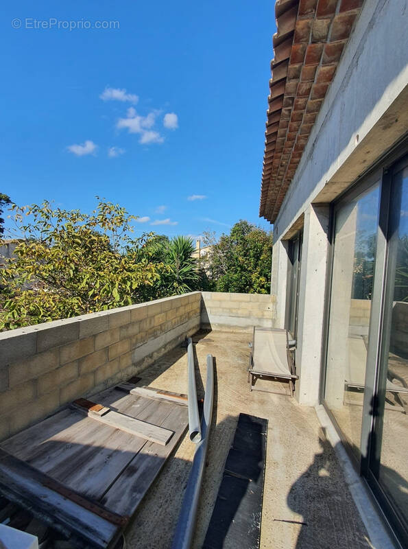 Appartement à SAINT-CYR-SUR-MER