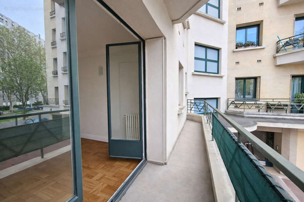 Appartement à ISSY-LES-MOULINEAUX