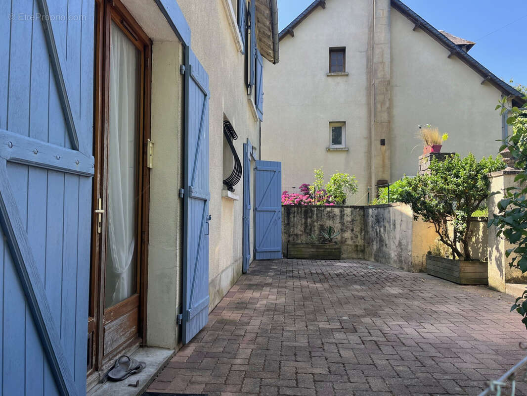 Payzac, maison en pierres, grange, vues, puits, campagne - photo 17