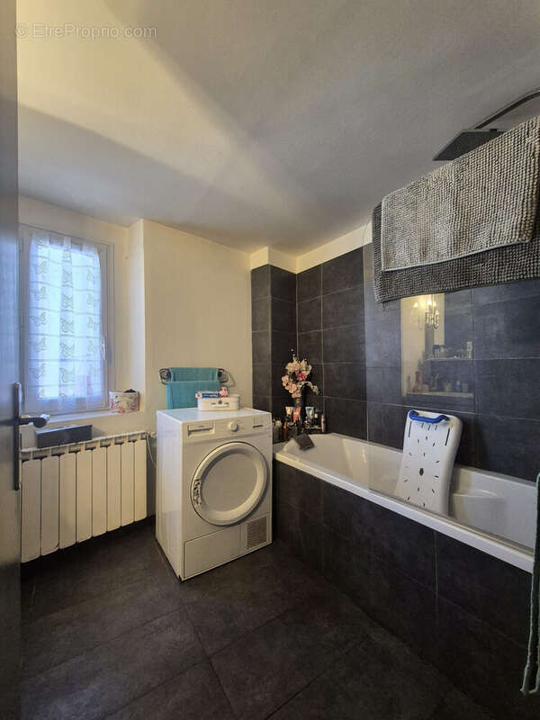 Appartement à MARSEILLE-11E