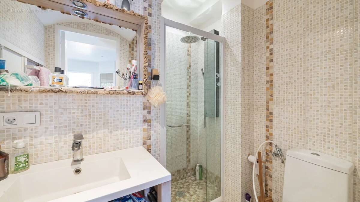 Maison à LES ISSAMBRES