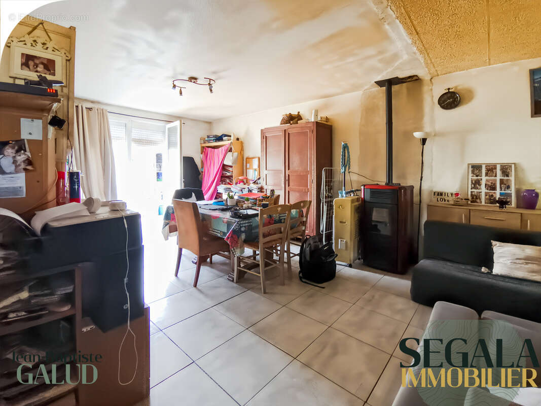 Maison à SAINT-BENOIT-DE-CARMAUX