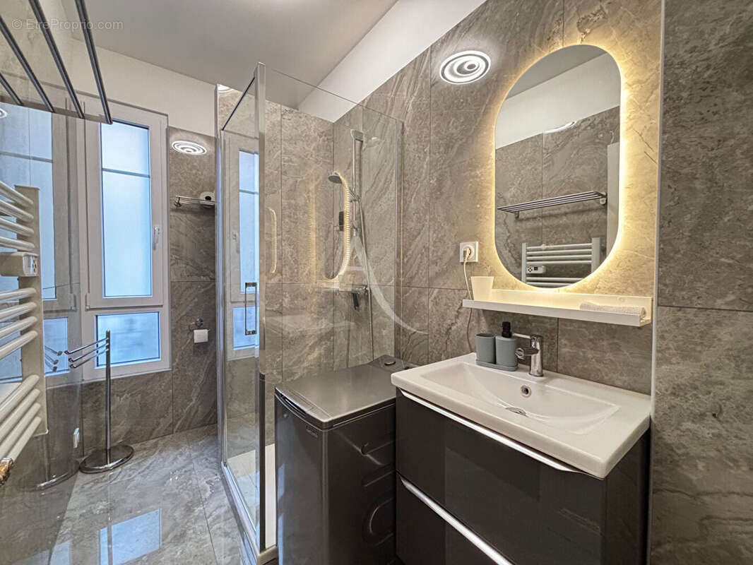 Appartement à IVRY-SUR-SEINE