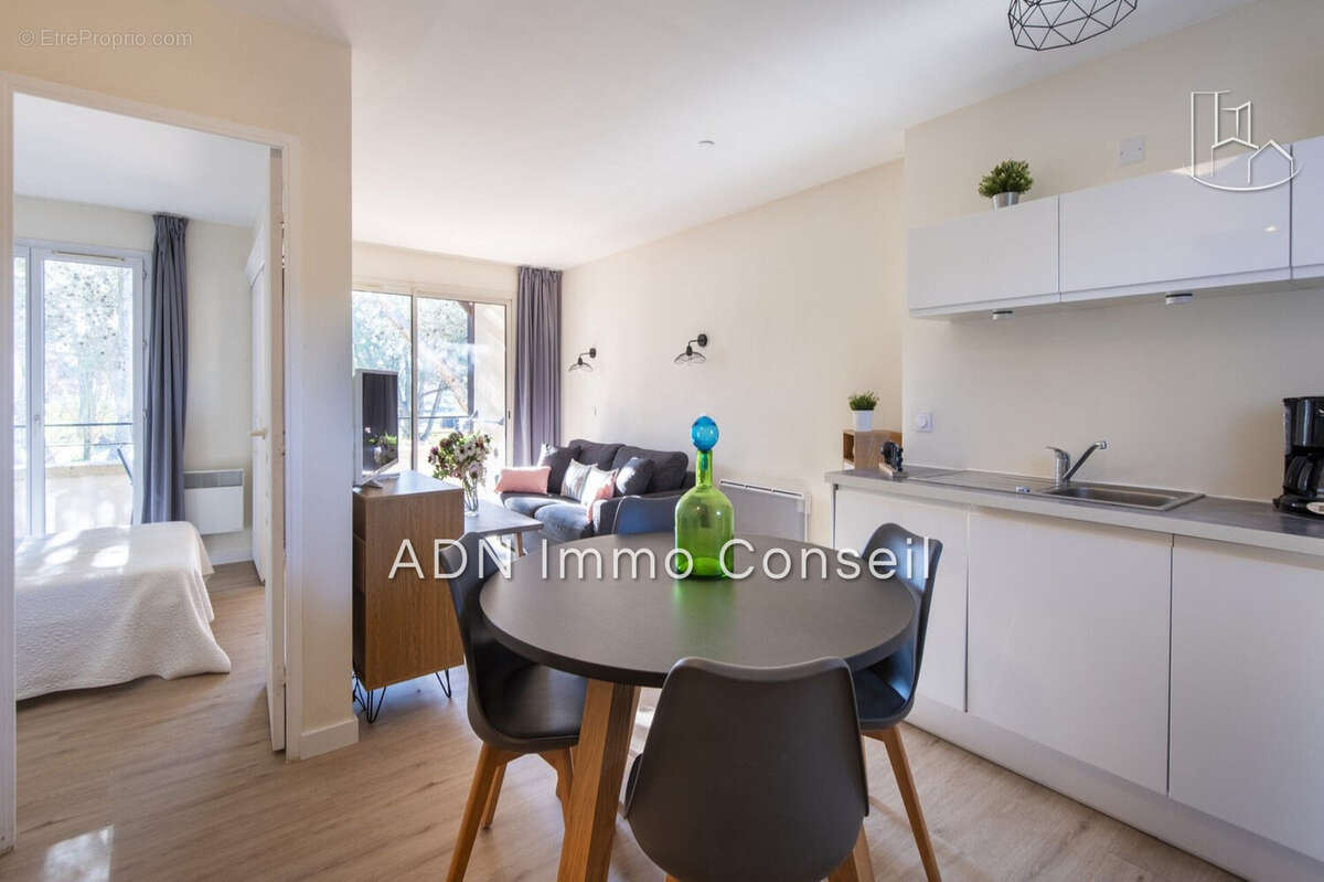 Appartement à MALLEMORT