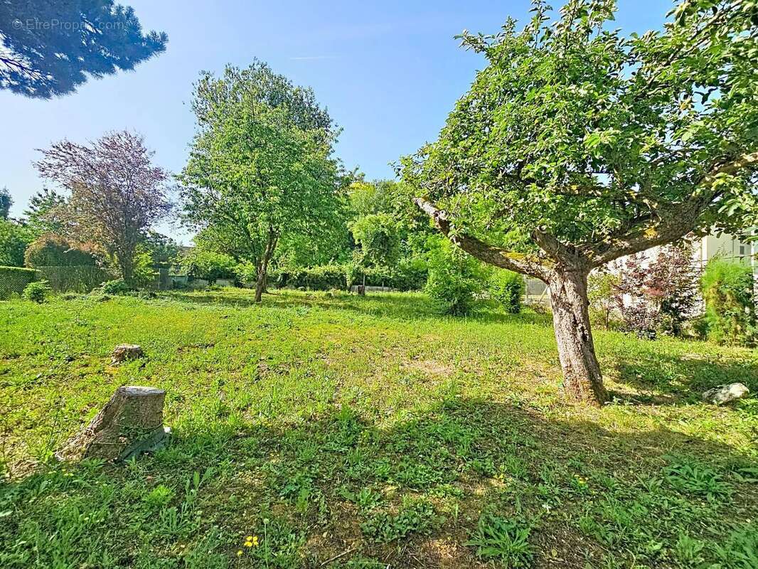 Maison 275 m² à Provins  - photo 4