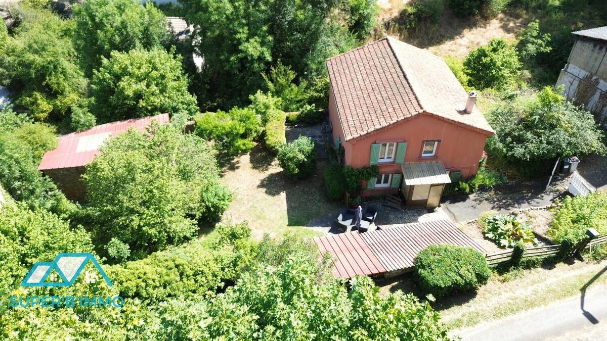 Maison à CHASSAGNES