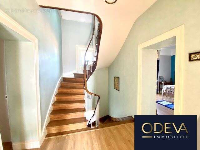 Maison à CONDE-SUR-VIRE