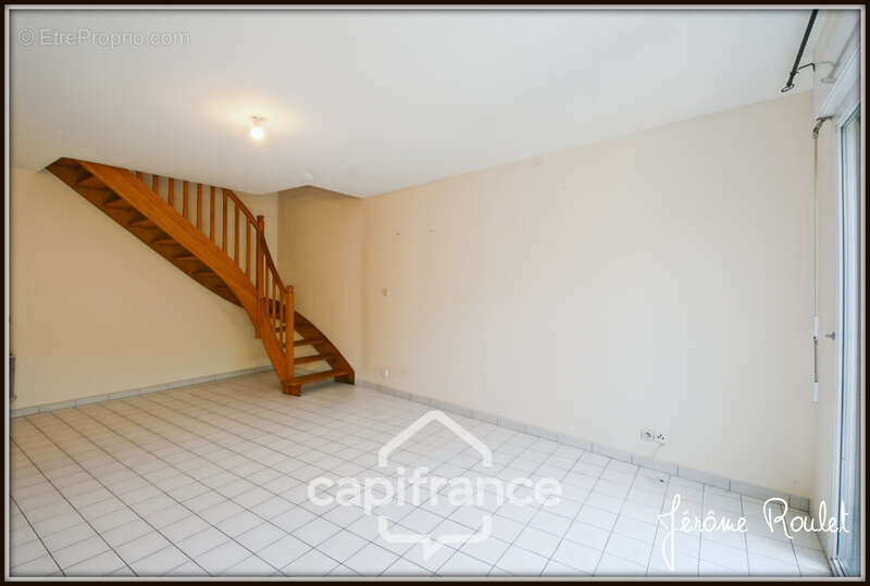 Appartement à NEUVILLE-DE-POITOU