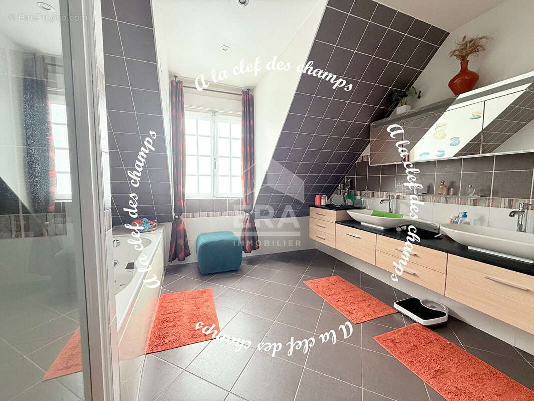 Maison à GIF-SUR-YVETTE