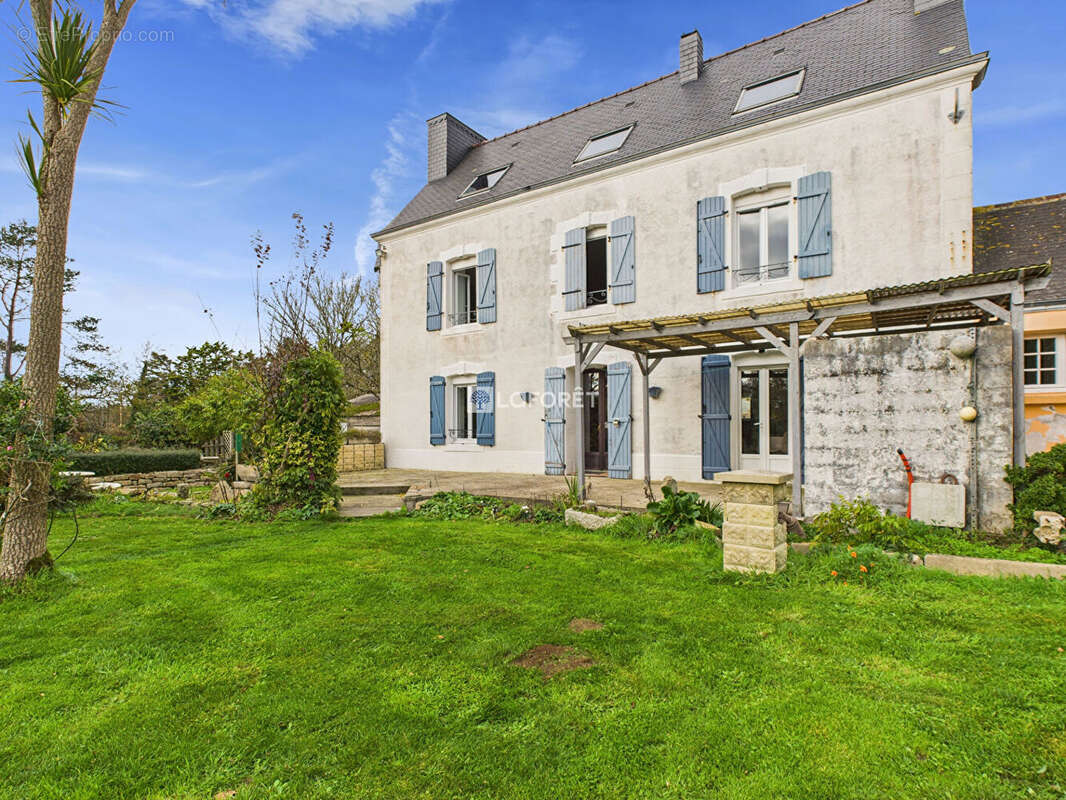 Maison à PLOZEVET