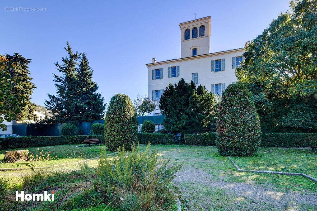 Appartement à MARSEILLE-9E