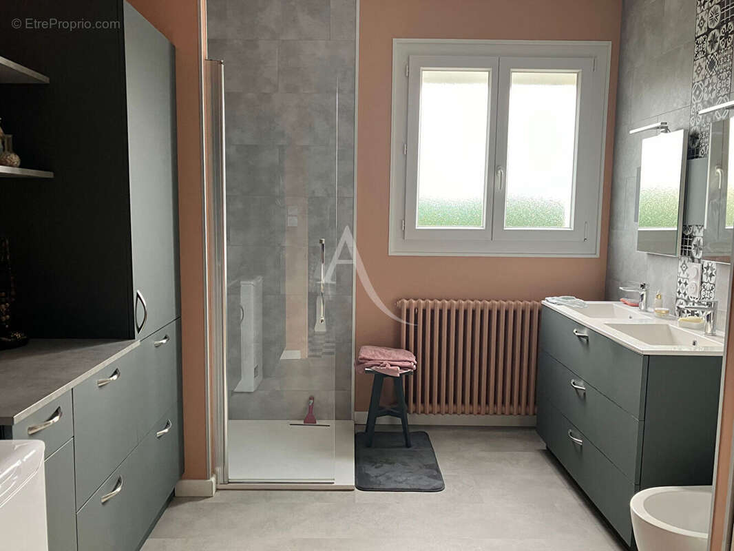 Maison à FONTENAY-LE-COMTE