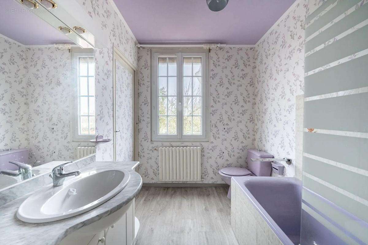 Maison à LA COUTURE-BOUSSEY