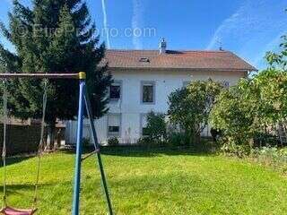 Appartement 280 m² à Le Val-D'ajol  - photo 9