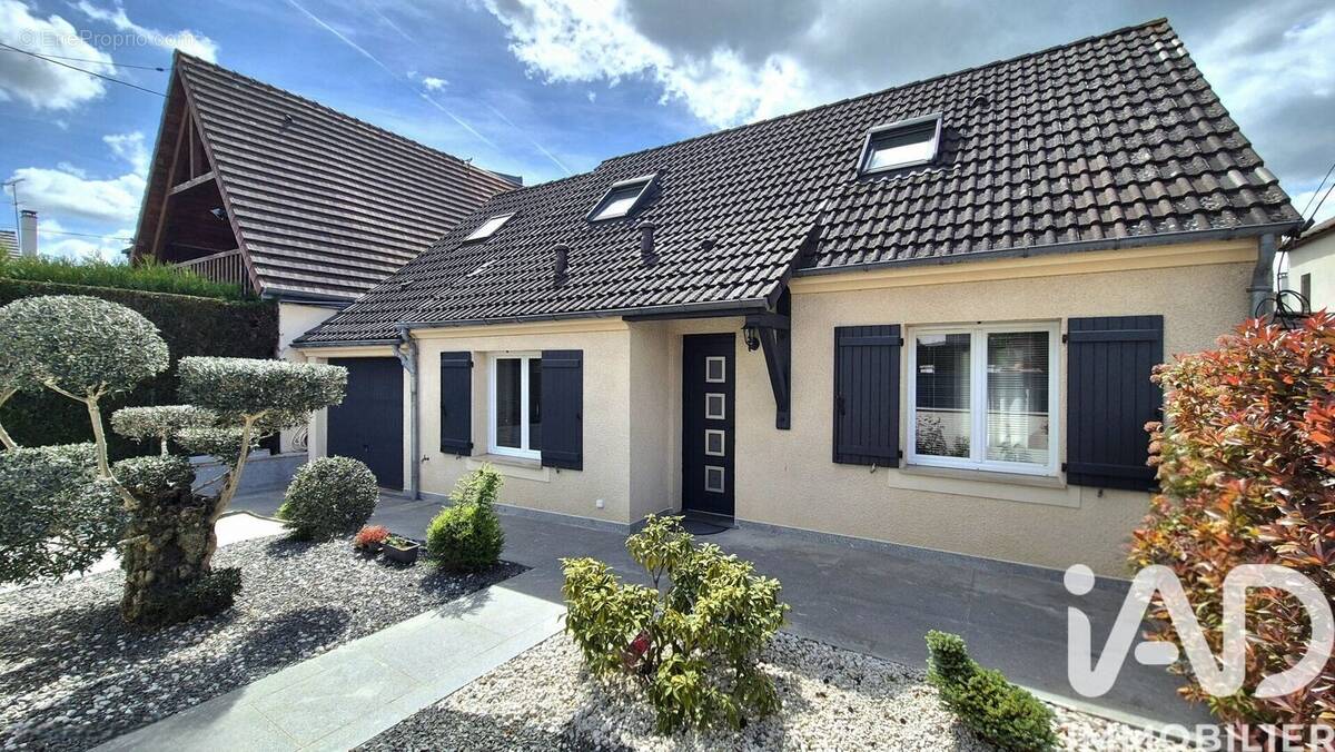 Photo 1 - Maison à ROISSY-EN-BRIE