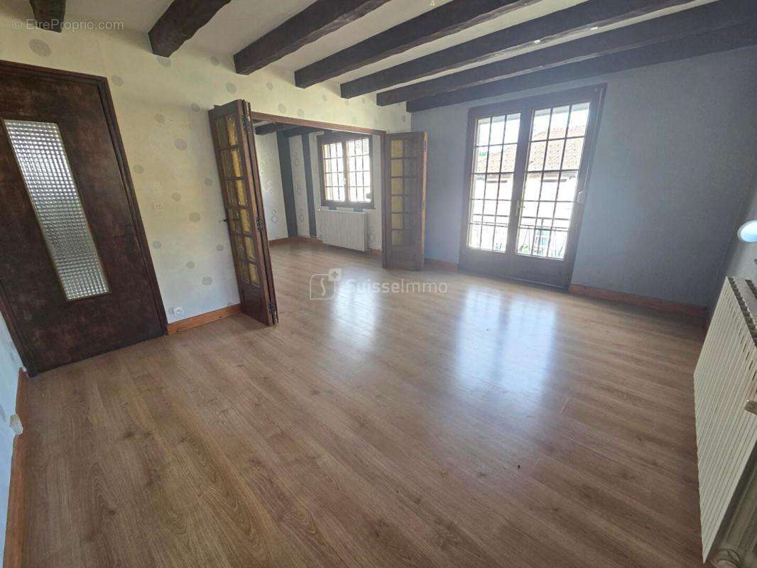 Maison 6 pieces 112m² sur terrain de 4.5 ares 225000 euros - photo 8