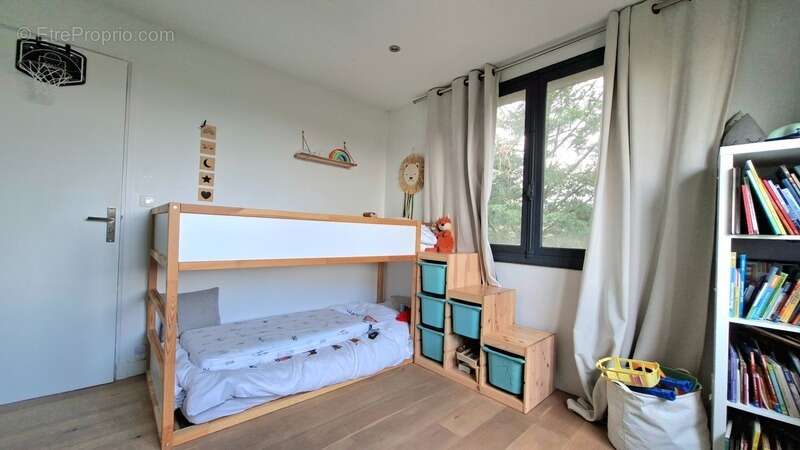 Maison à LE PLESSIS-ROBINSON