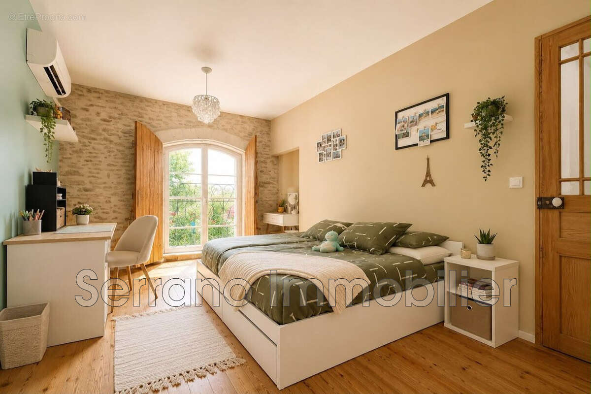 Maison 145 m² à Vallabregues  - photo 7