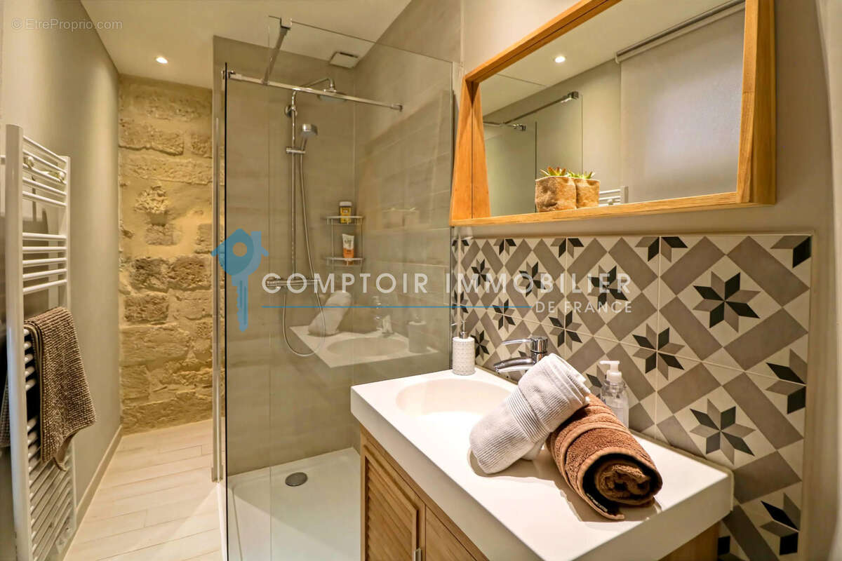 Appartement à UZES