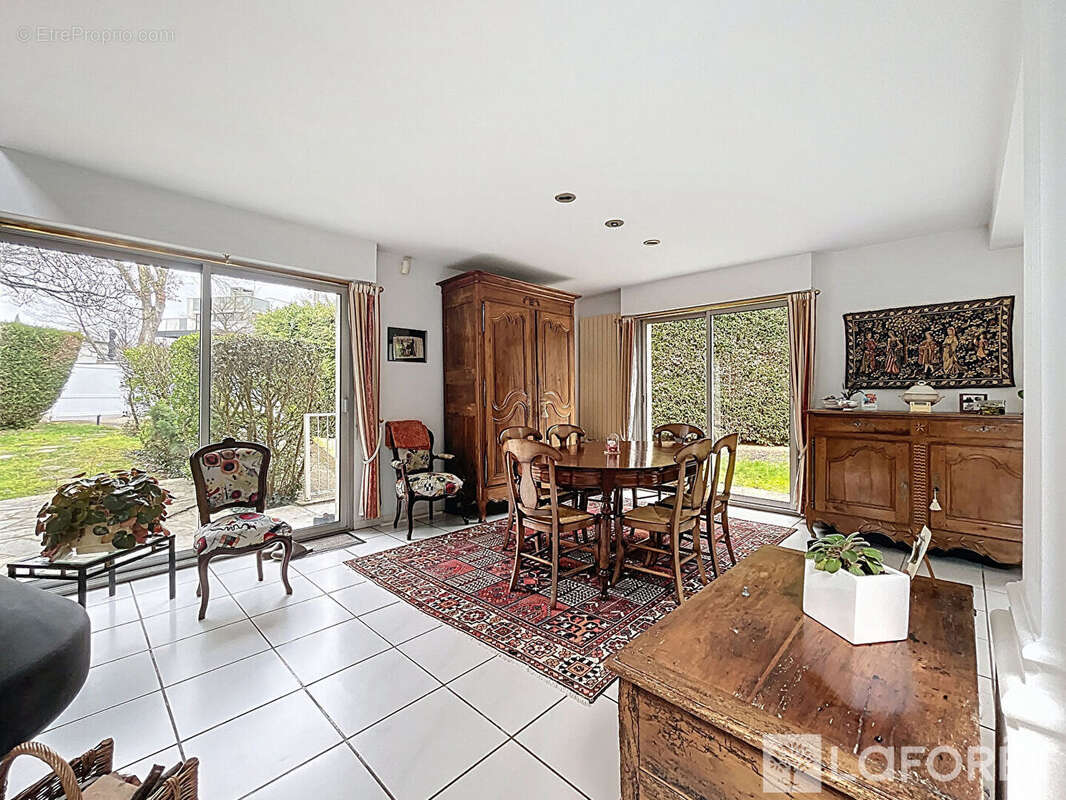 Maison à LA VILLE-DU-BOIS