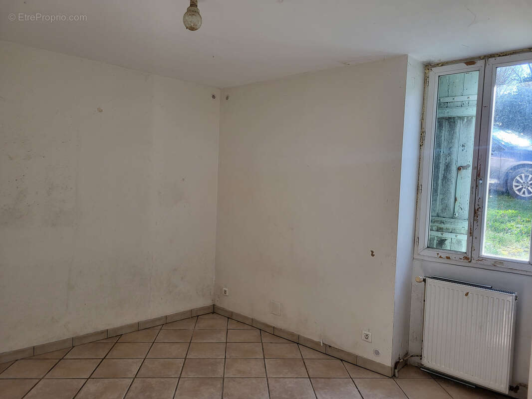 Appartement à SAINT-MARTIN-DE-RIBERAC