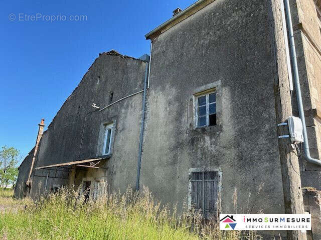 Maison à LA CHAPELLE-LES-LUXEUIL