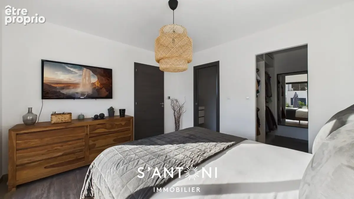 SERIGNAN - Villa contemporaine avec piscine et prestations haut de gamme - photo 7