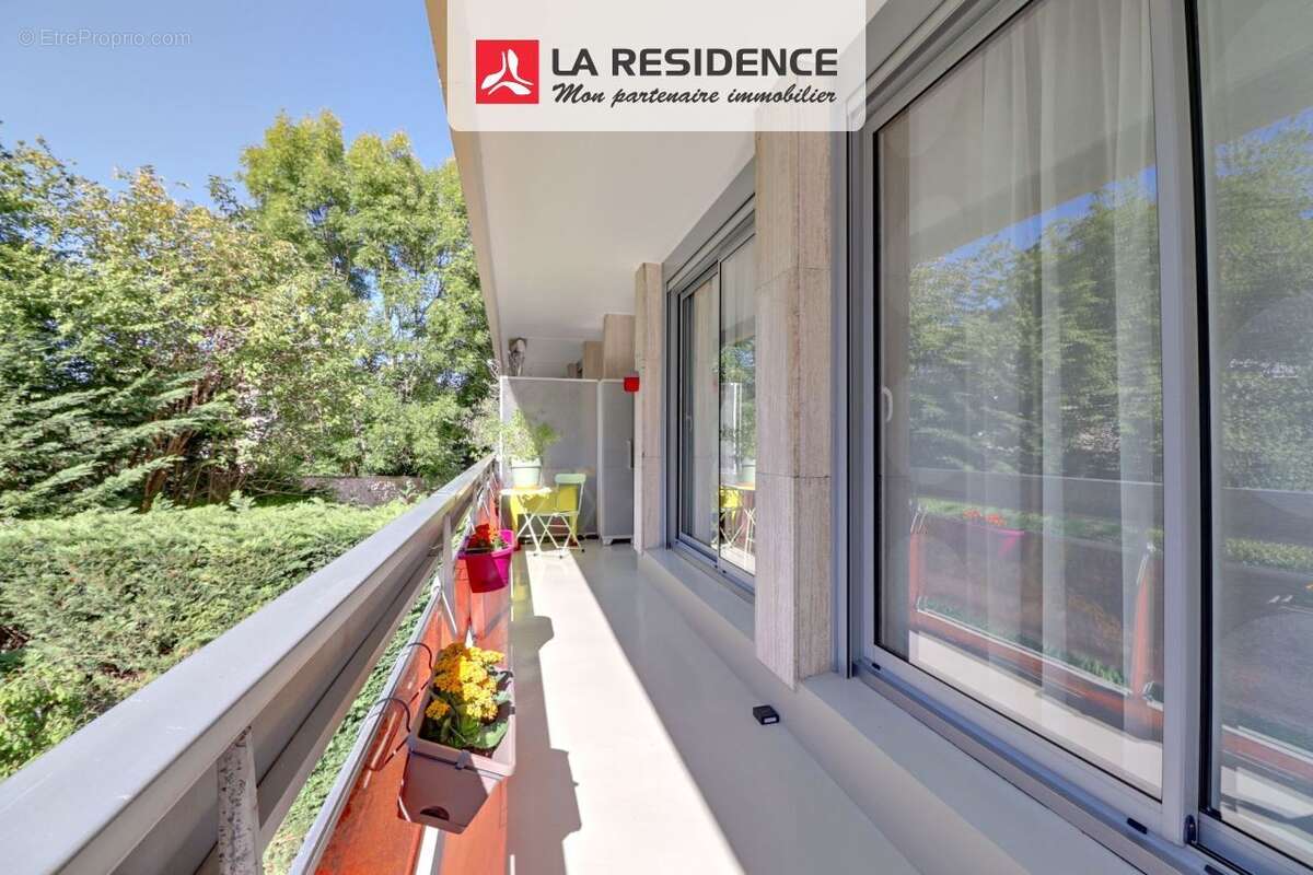 Appartement à MAREIL-MARLY