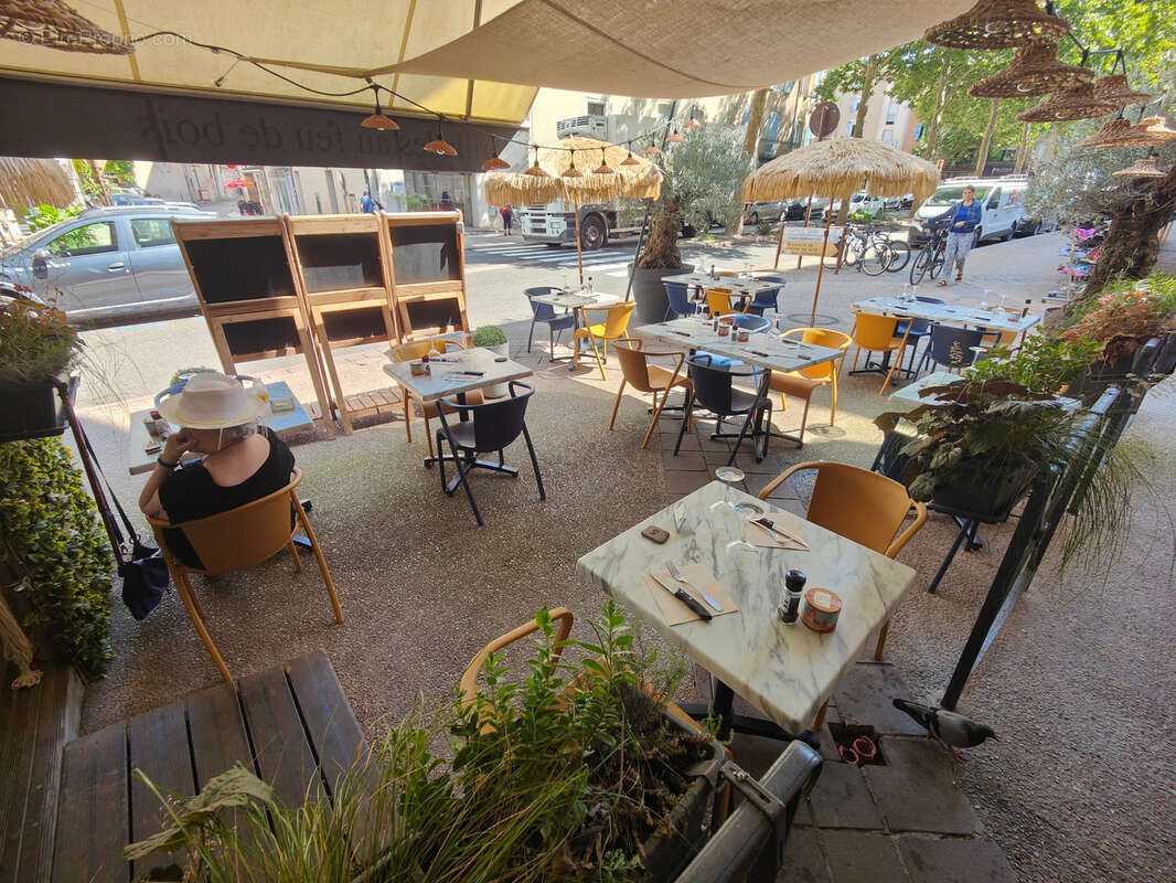 Vente fonds de commerce bar-restaurant Saint Affrique - photo 8