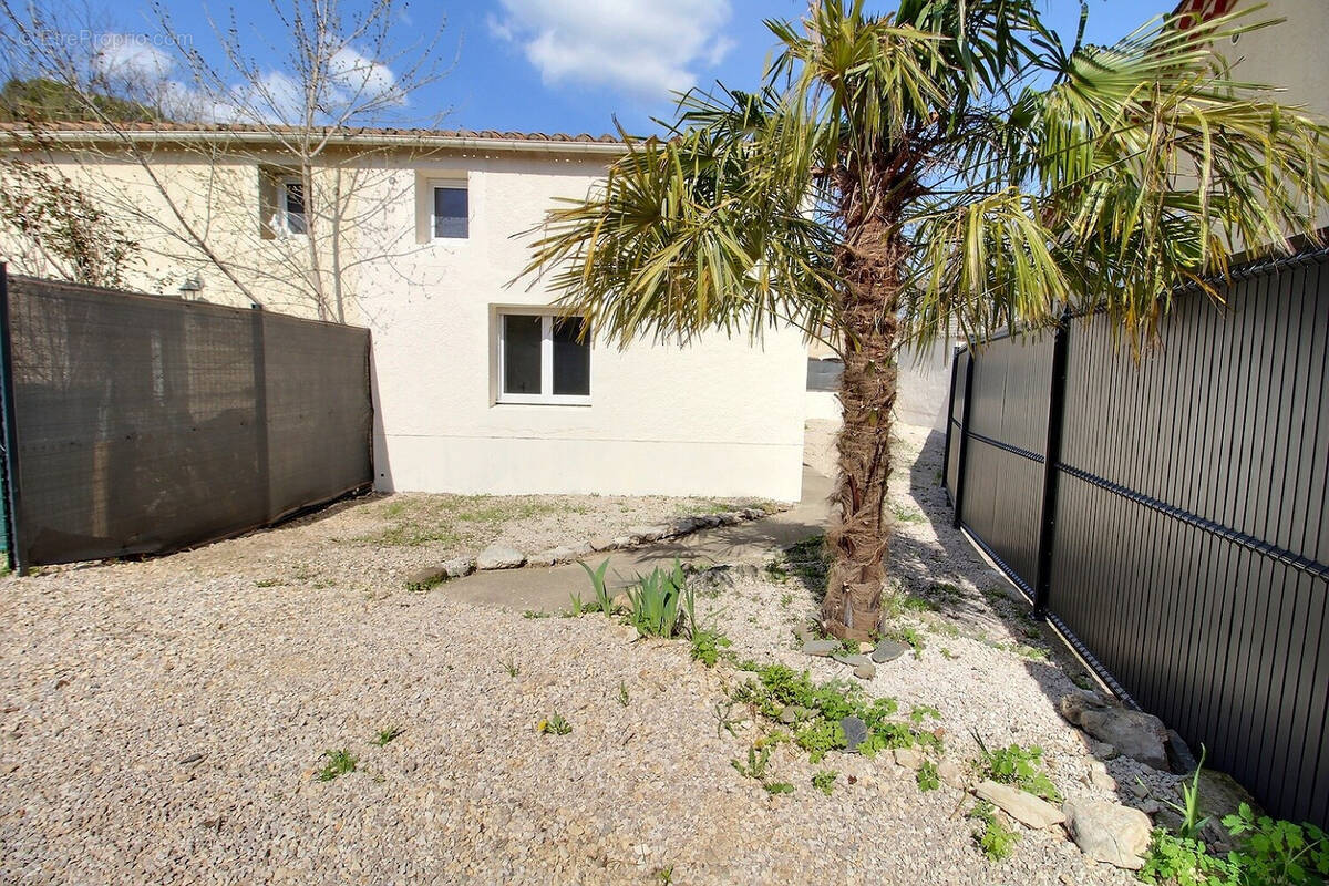 Maison à SAINT-MARTIN-DE-LONDRES