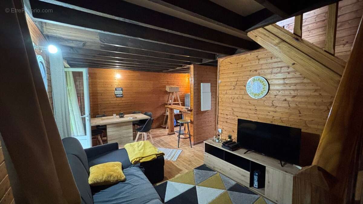 Maison à LA PLAINE-DES-PALMISTES