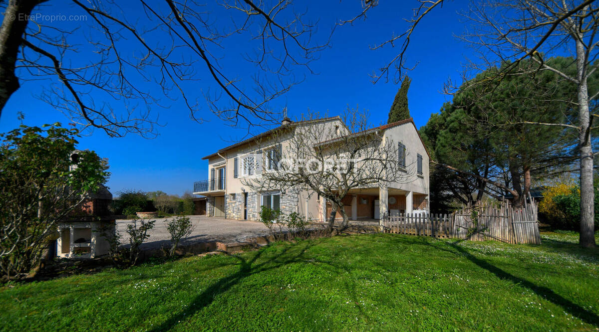 Maison à LISLE-SUR-TARN