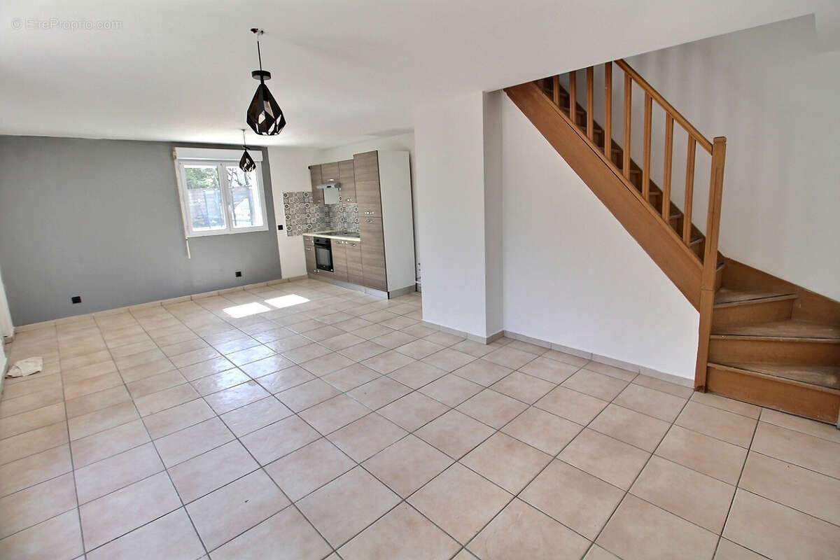 Maison à SAINT-MARTIN-DE-LONDRES