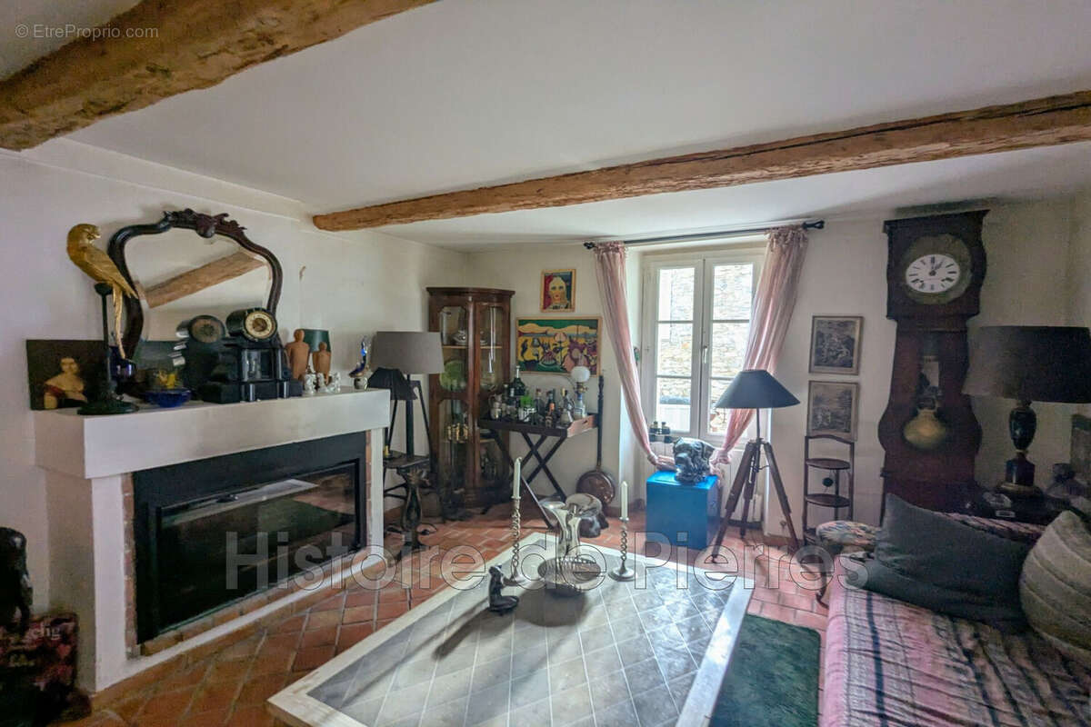 Maison à LA GARDE-FREINET