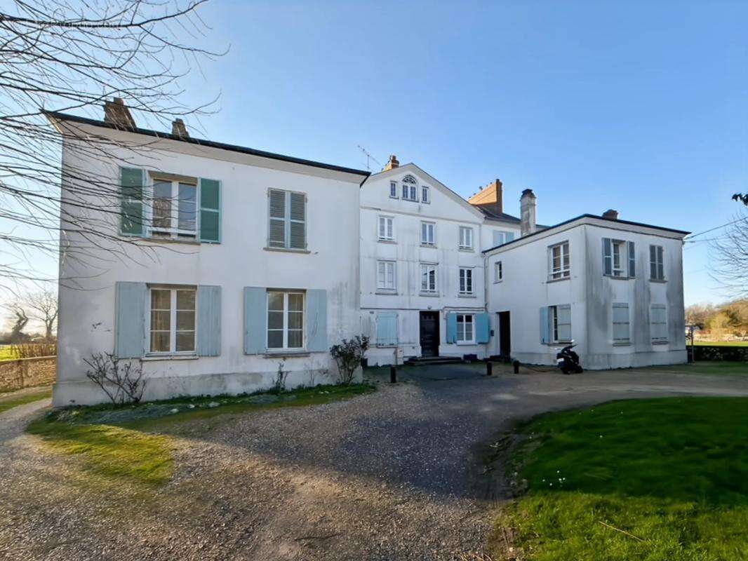 Appartement à EQUEMAUVILLE