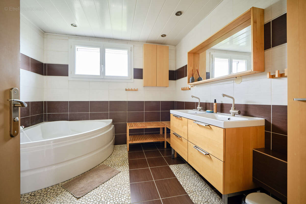 Maison à ANNECY-LE-VIEUX