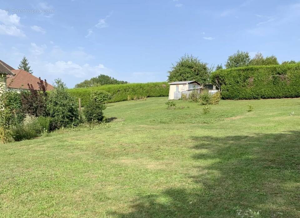 Terrain à AUVERS-SUR-OISE