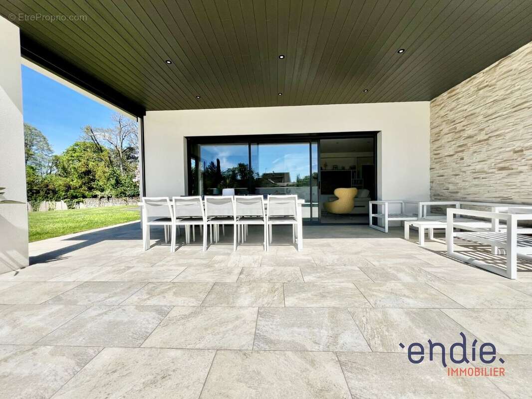 Maison à CHATELLERAULT