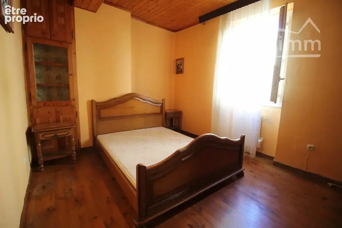 A vendre maison de village avec une cour - photo 6