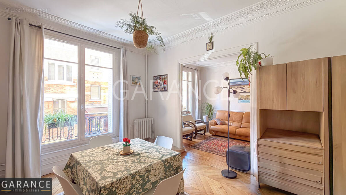 Appartement à PARIS-12E