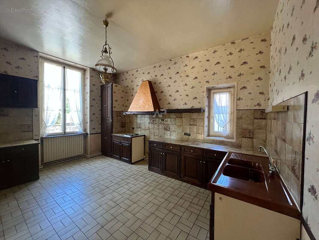 Maison à AUVERS-SUR-OISE