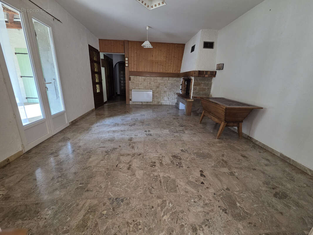 Maison à LA MOTTE-CHALANCON